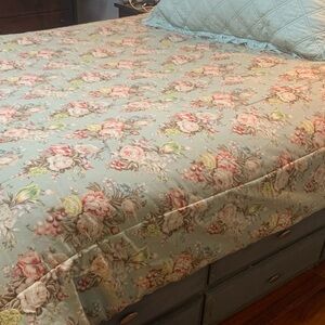 Ralph Lauren Charlotte Full/Queen comforter